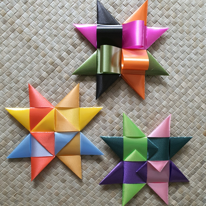 3 weaving techniques to finish your 8 pointed star.