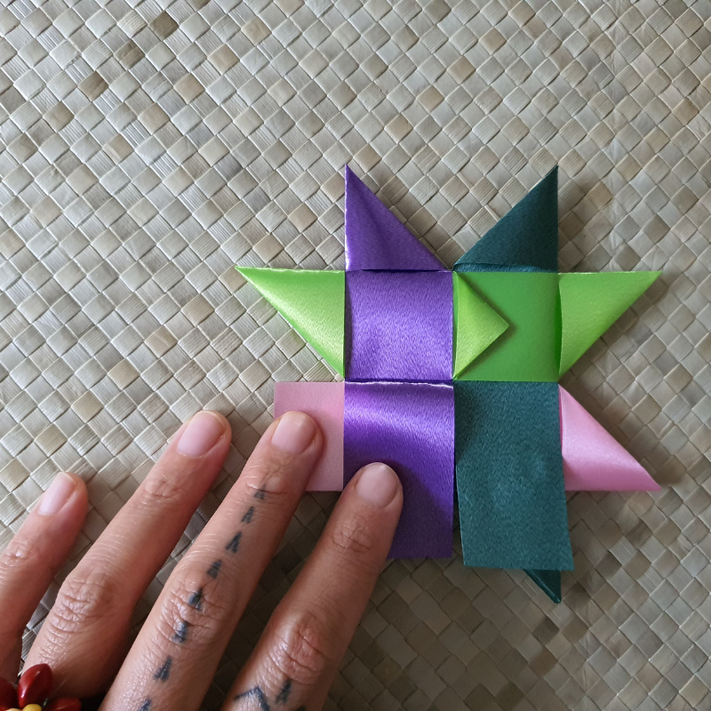 3 ways to finish your woven star